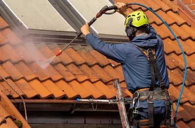 Démoussage et hydrofuge de toiture à Haucourt